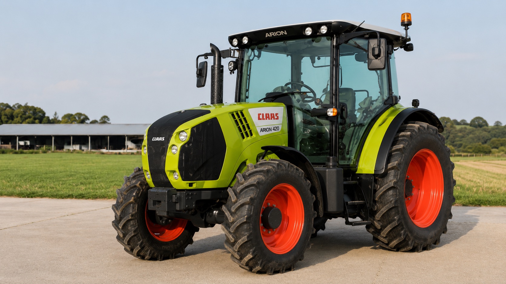 Tracteur CLAAS ARION 420 présenté dans un environnement agricole