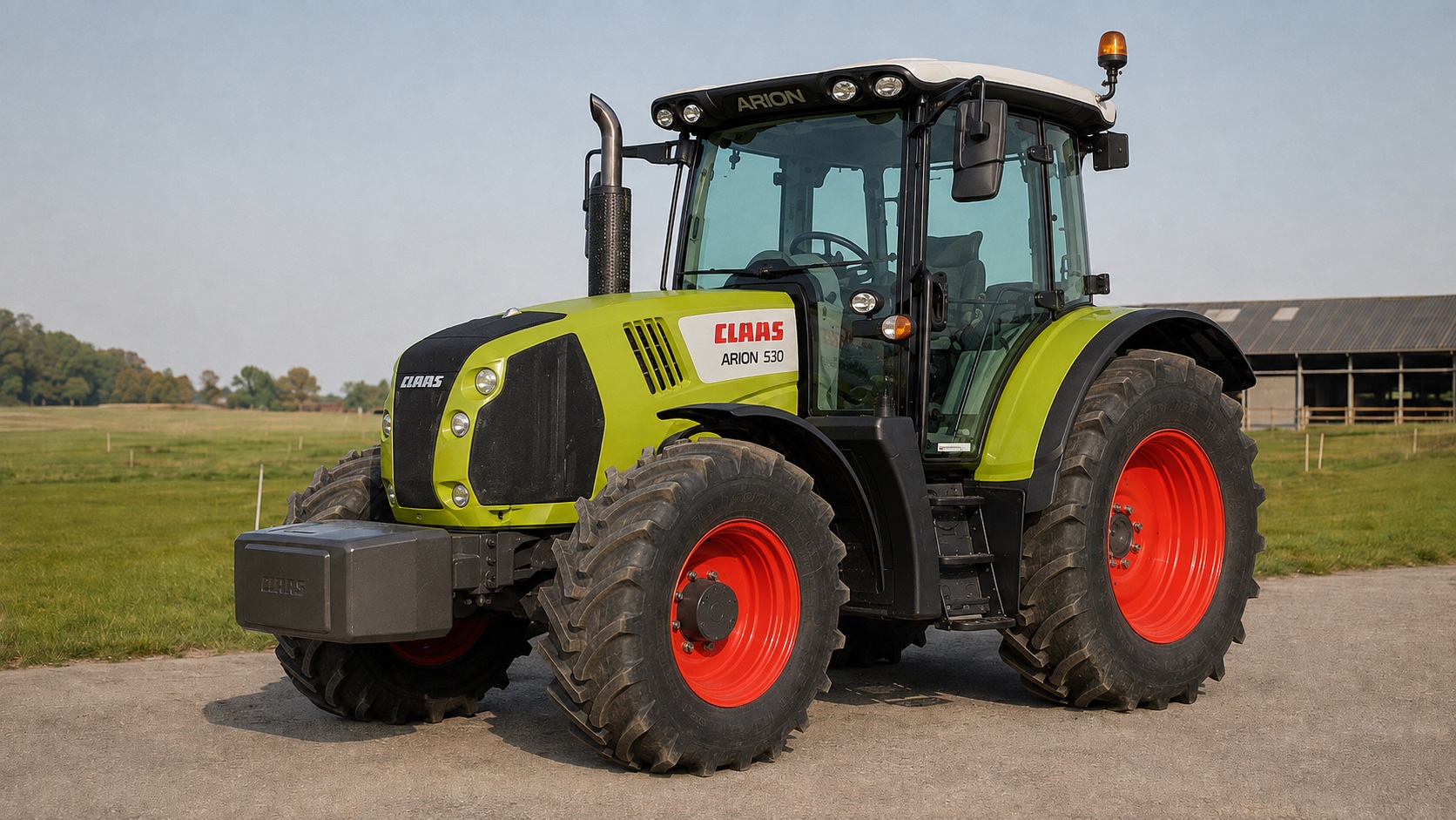 Tracteur CLAAS ARION 530 présenté dans un environnement agricole