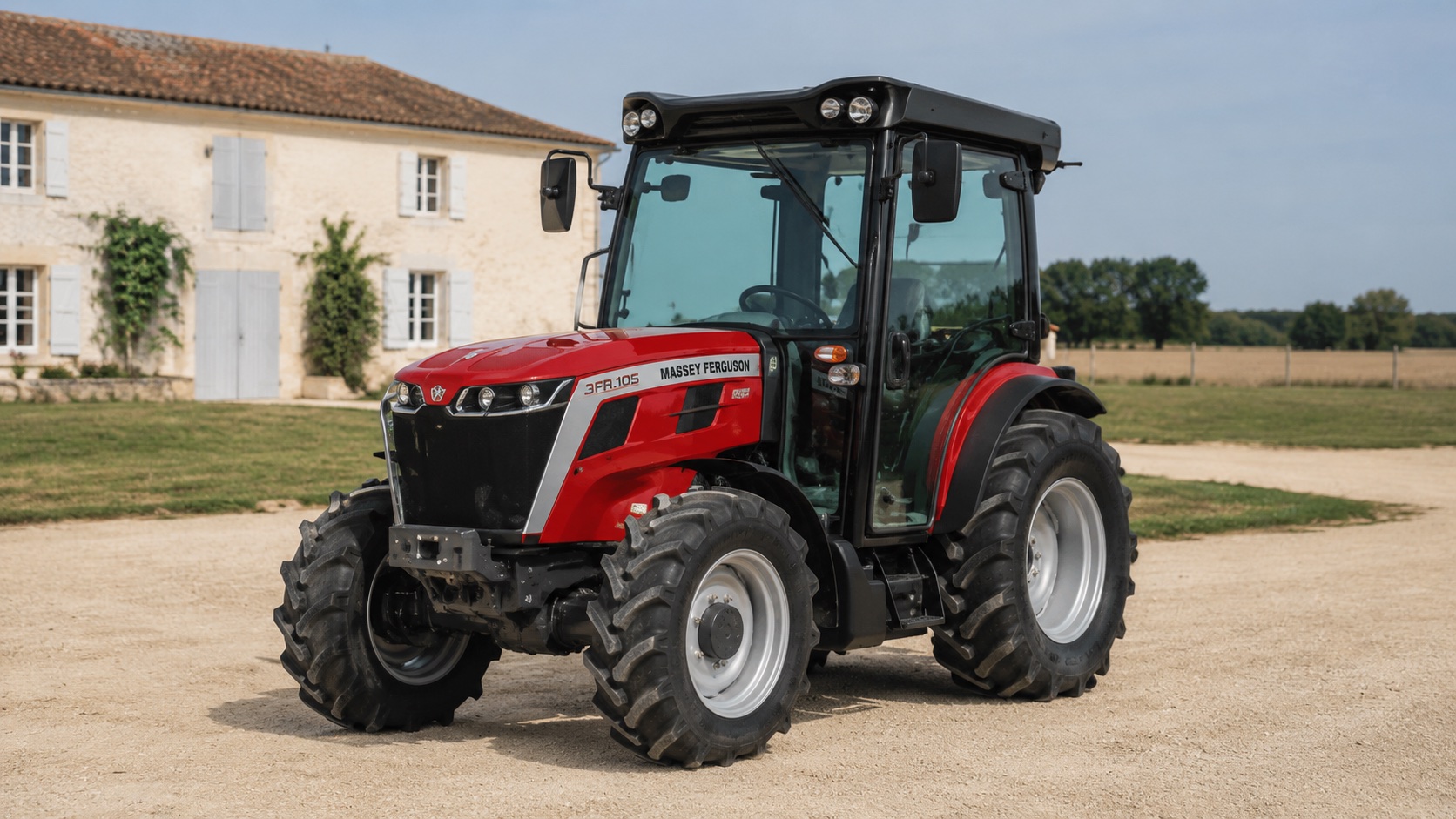 Tracteur Massey Ferguson 3FR.105 présenté dans un environnement agricole