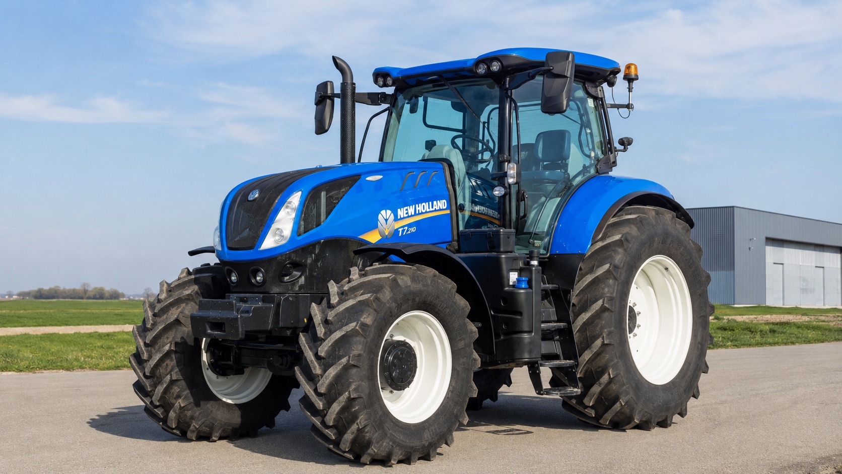 Tracteur New Holland T7.210 présenté dans un environnement agricole